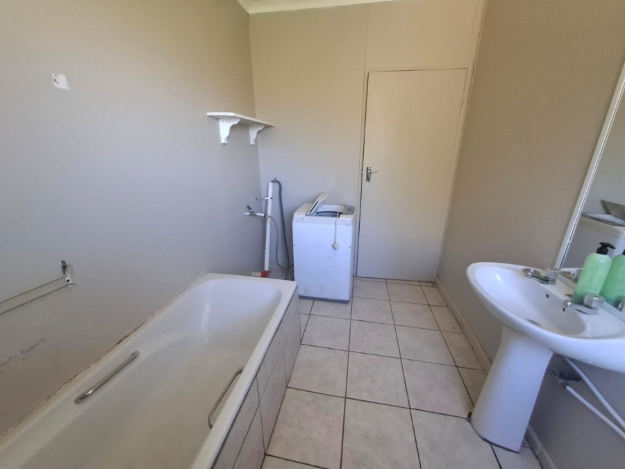 Commercial Property for Sale in Roodewal Free State